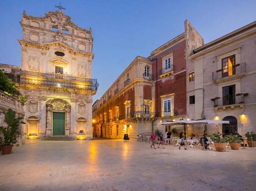 シラクーサDelizia House Ortigia,Centro Citta, Vicino Al Mareアパートメント エクステリア 写真