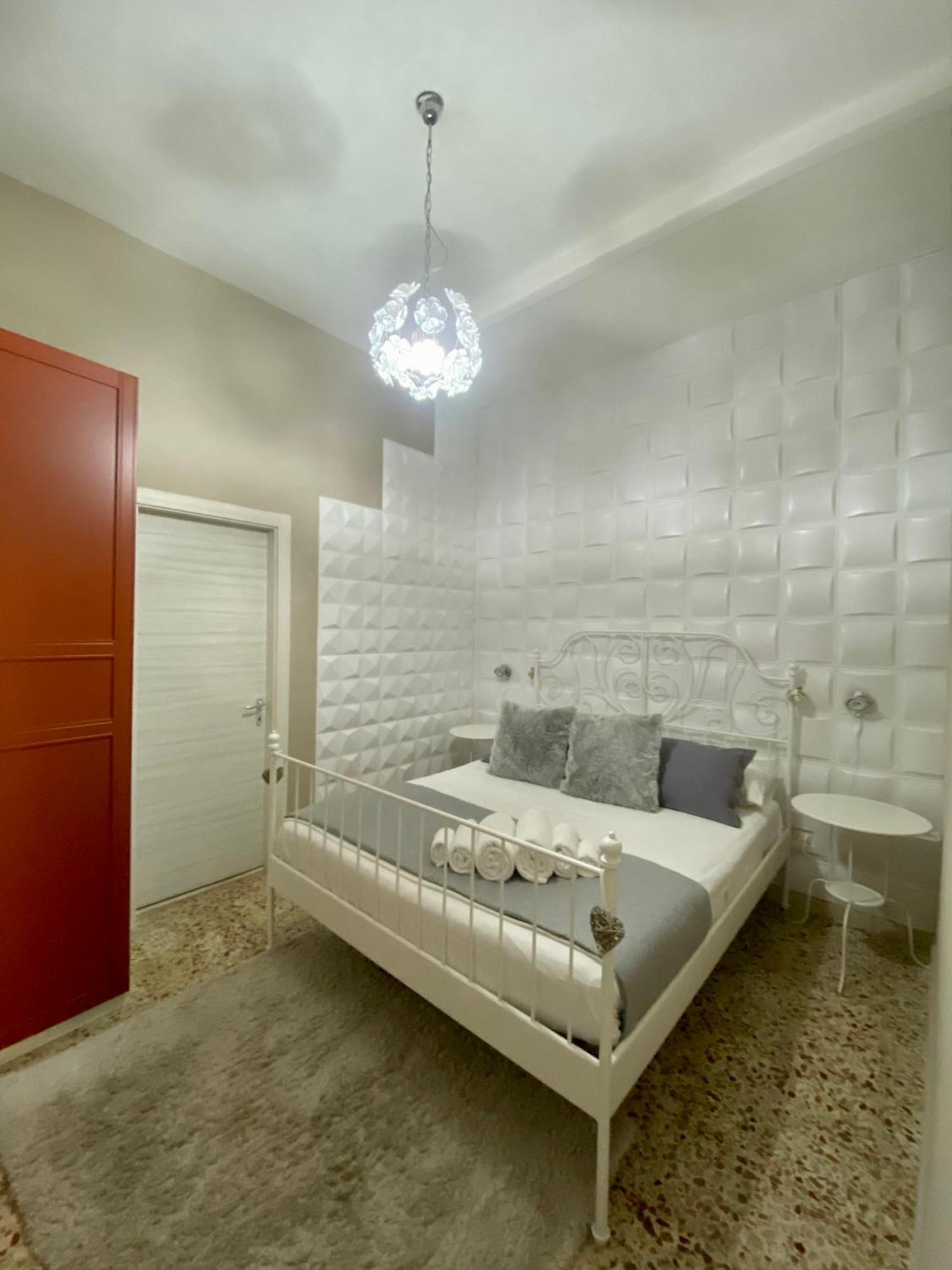 シラクーサDelizia House Ortigia,Centro Citta, Vicino Al Mareアパートメント エクステリア 写真